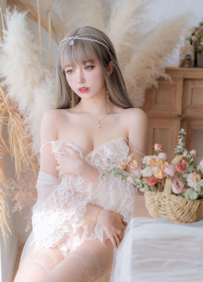 热线女孩在线_完整无删减版